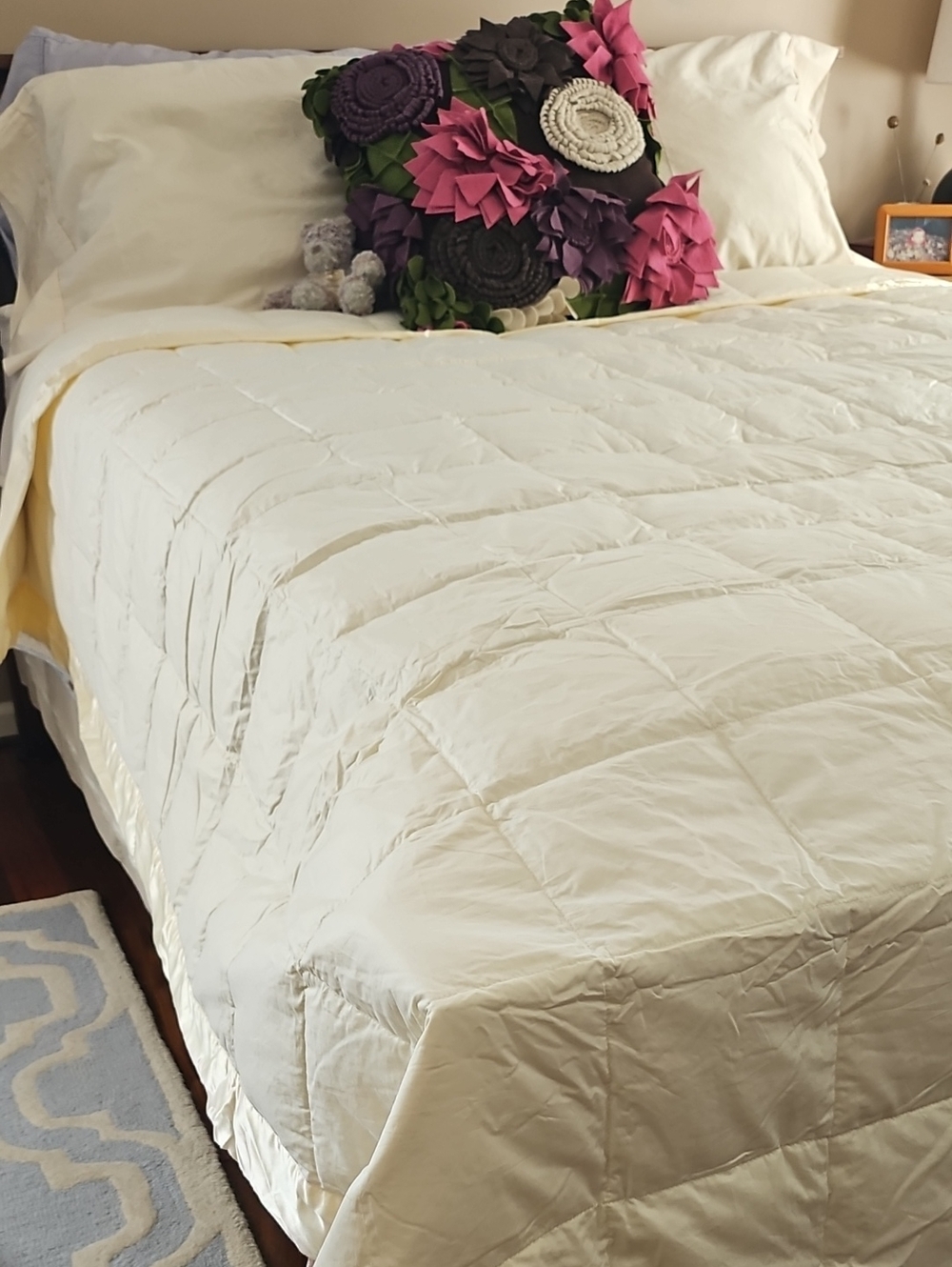Schweitzer Linen Cream Cotton Light Down Comforter 90x90